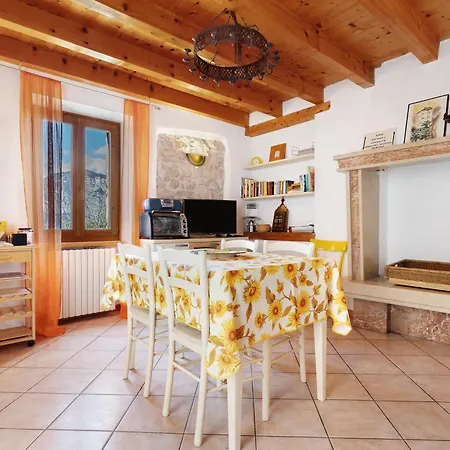 Casa New Дом отдыха Бренцоне-суль-Гарда