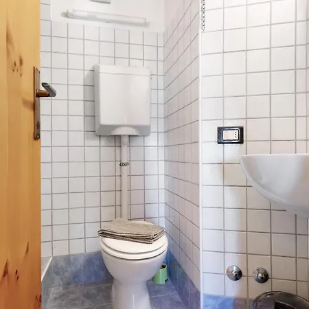 Casa New * Бренцоне-суль-Гарда